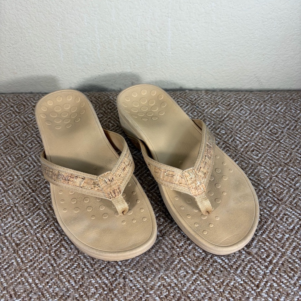 VIONIC Womens 360 High Tide Cork/Gold Wedge Sandals Sz 9 Casual Boho Minimalist